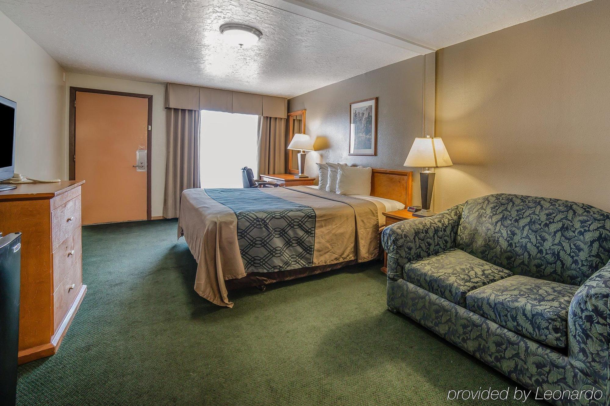 Econo Lodge Downtown Вернал Экстерьер фото
